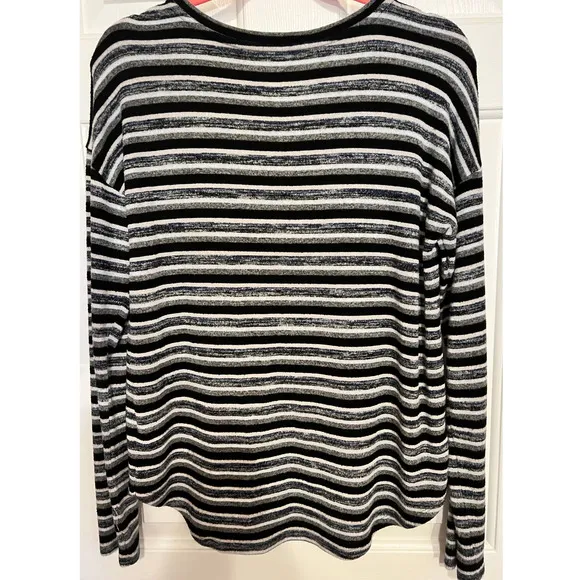 American Eagle‎ Outfitters Soft and Sexy Plush Long Size L Black Blue Gray White - Image 2
