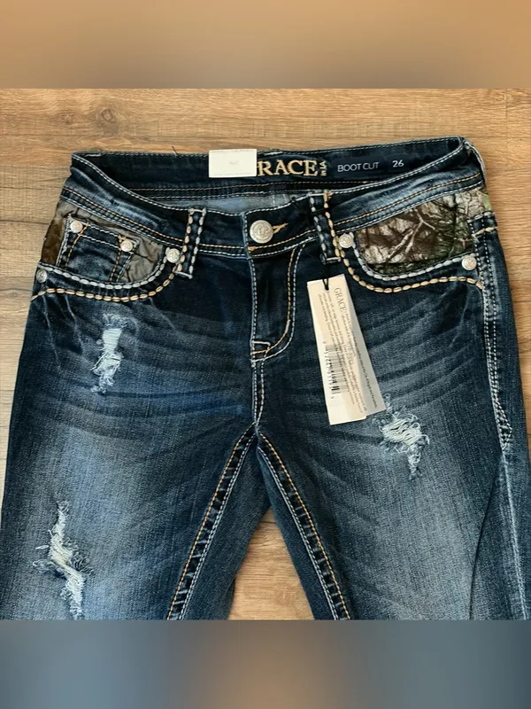 Grace in LA Camo Yoke Embellished Distressed Bootcut Jeans 2/26 NWT - Image 3