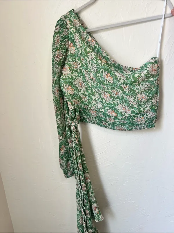 Lulu's Green Floral One-Shoulder Pleated Chiffon Crop Top - Image 3