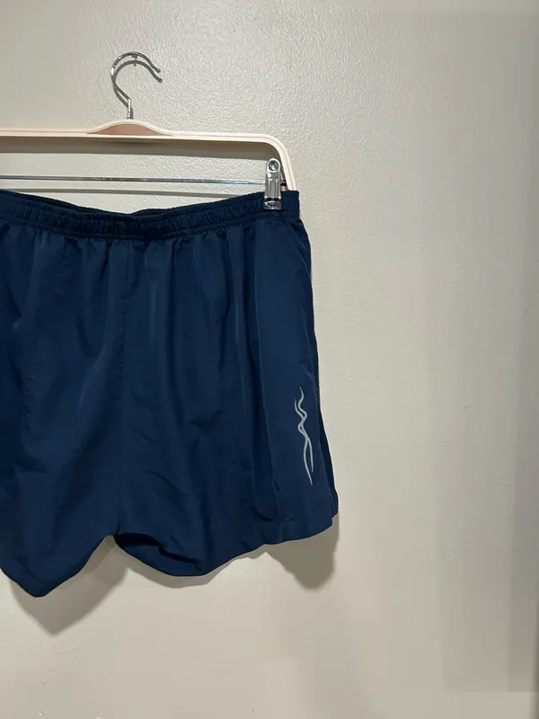 Mizuno XL blue shorts - Image 4