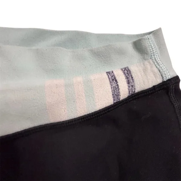 Lululemon Women's Black Yoga Pants Size 6 Flare‎ Leg Activewear - Image 3