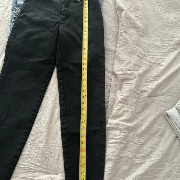 Levi's Vintage Women's Straight Leg Dark Jeans - Image 8