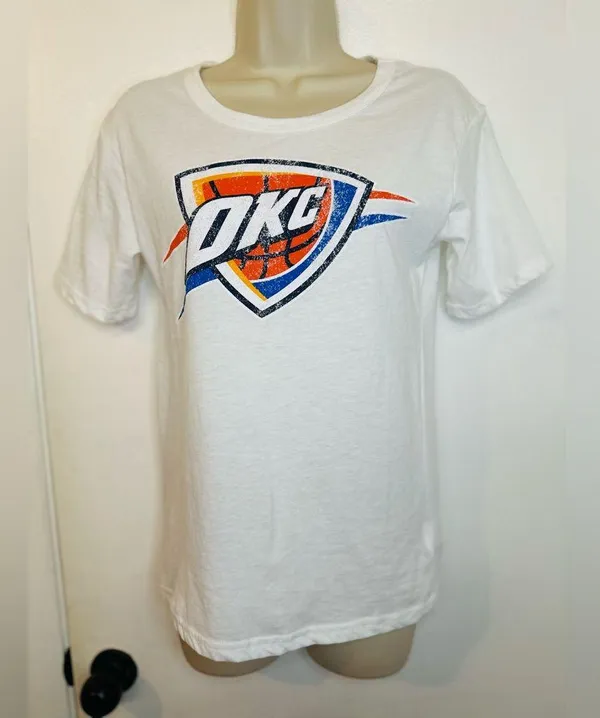 OKC Ultra Game NBA Soft Vintage Distressed Graphics Women’s Tee Size M - Image 2