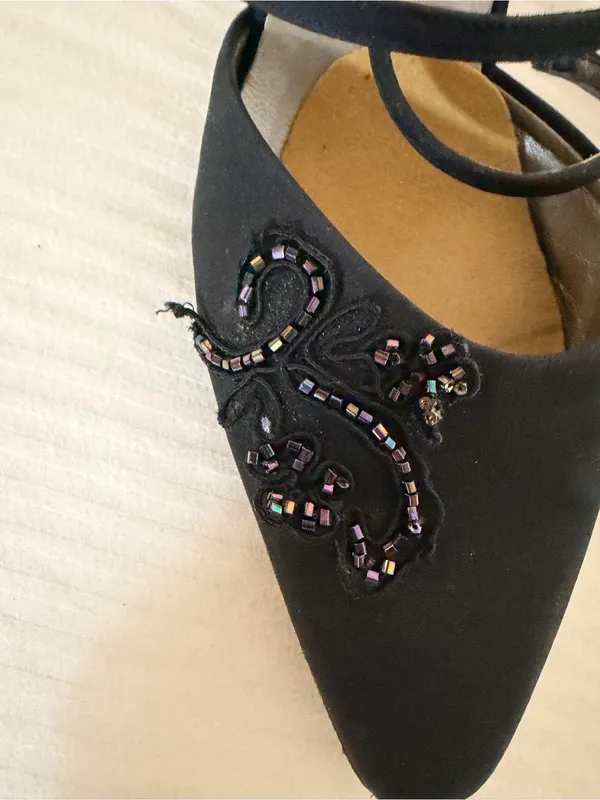 Amalfi Black Beaded Pointed Slingback Heels Size 8 - Image 5