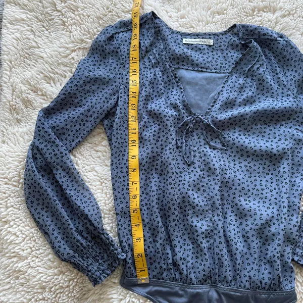 Abercrombie & Fitch Long Sleeve Blue Leopard Print Bodysuit - Size S - Image 6