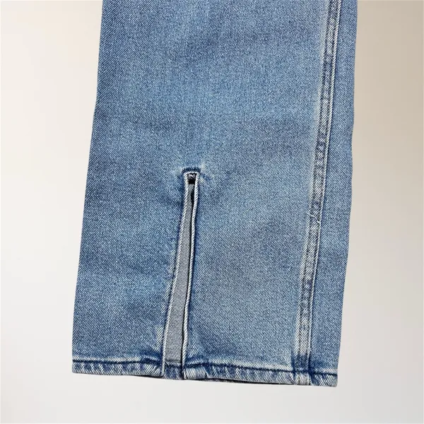 Hollister Light Wash High Rise Dad Jeans W27‎ L31 Slit Hem Stretch Denim Retro - Image 5