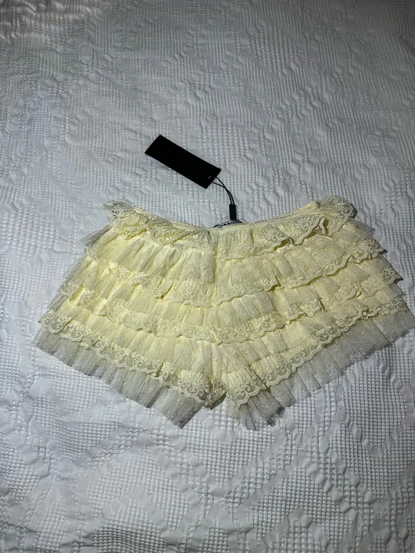 Jaded London Vanilla Rhea Lace Bloomer Shorts - Image 10
