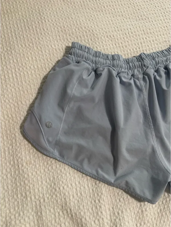 Lululemon Hotty Shorts 2.5" - Image 3