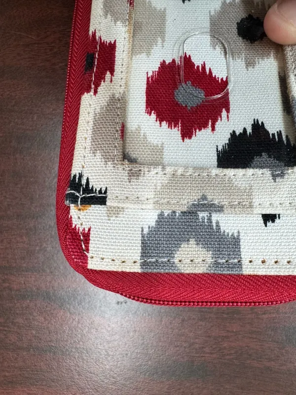 ThirtyOne Boutique Red, White, and Grey Wallet Wristlet - Image 2