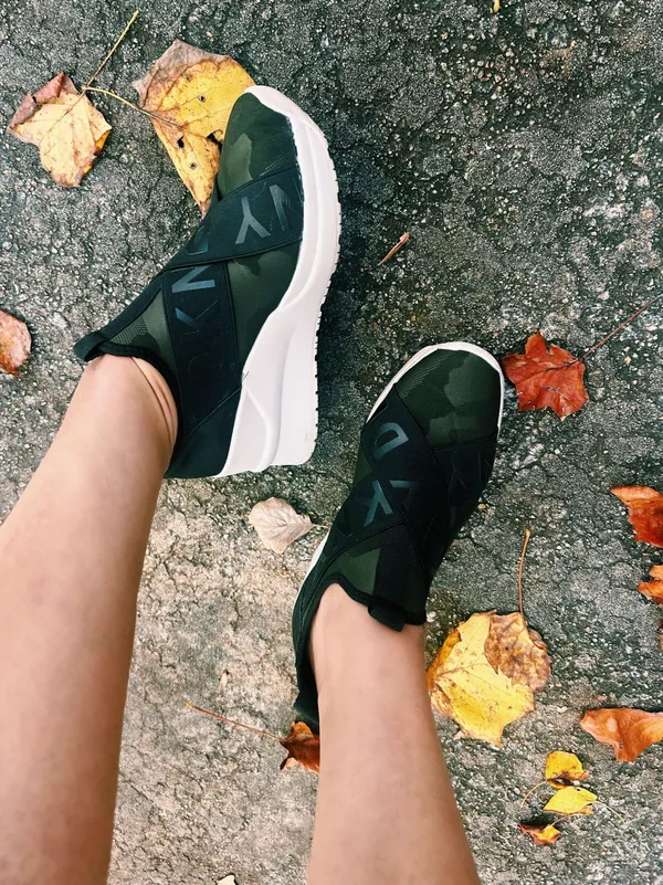 DKNY Sporty Leya Wedge 7.5 - Image 2