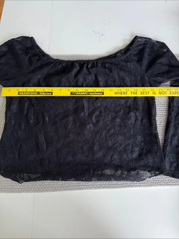 Vintage Black Floral Lace Off-Shoulder Flare Sleeve Blouse Fits Small to Medium - Image 4