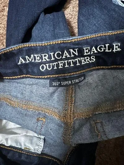 American Eagle Outfitters - Image 4