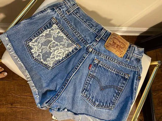 Levi's Shorts - Image 2