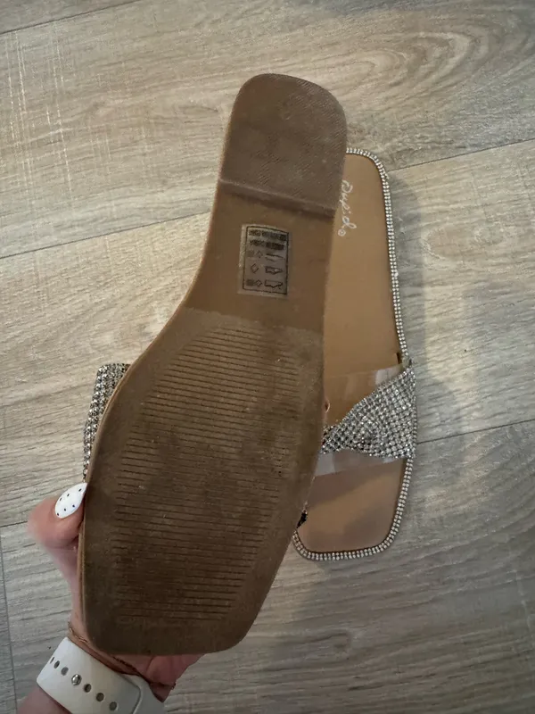 Diamond shoes Gold Size 10 - Image 2
