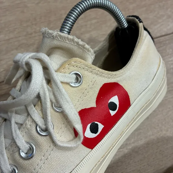 Converse x Comme Des Garcons PLAY Cream Low Top Sneakers Size 5 Men’s/Women’s 7 - Image 3