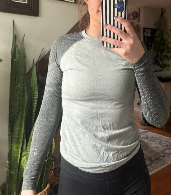FIGS Underscrub Long Sleeve - Image 5