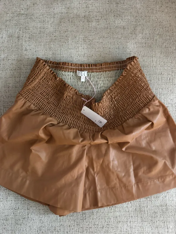 TCEC High-Waist Tan Faux Leather Shorts - Image 5