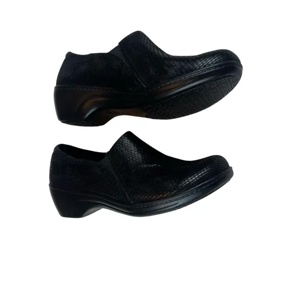 Clarks Slide On Non-Resistant Slip Lightweight Clog Shoes - Image 4
