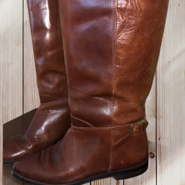 Next to new!! Boots Brown Size 7 - Image 6