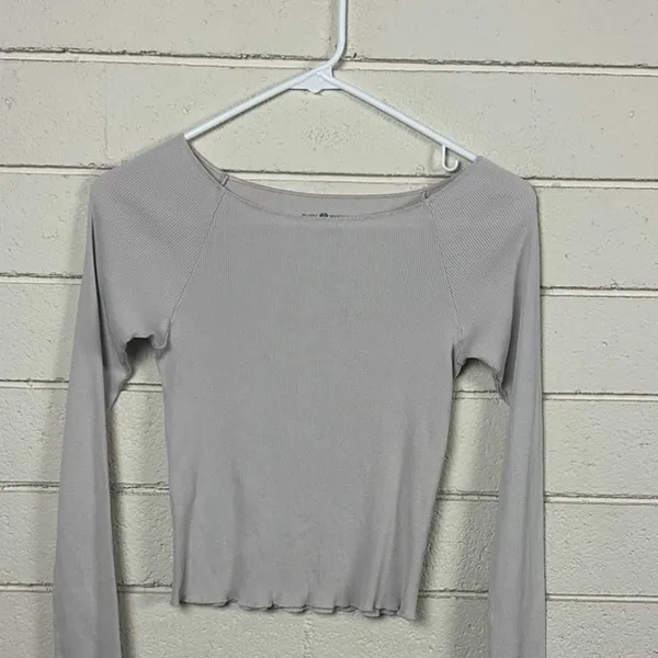 Brandy Melville Bonnie Top one size - Image 5