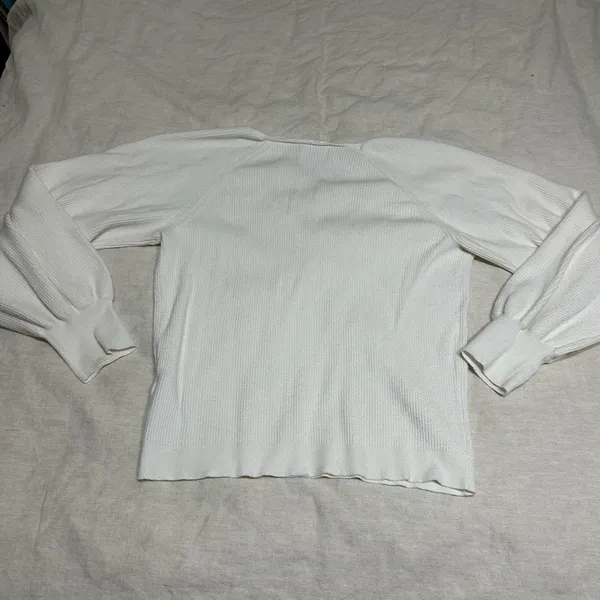 Abercrombie sweater - Image 4
