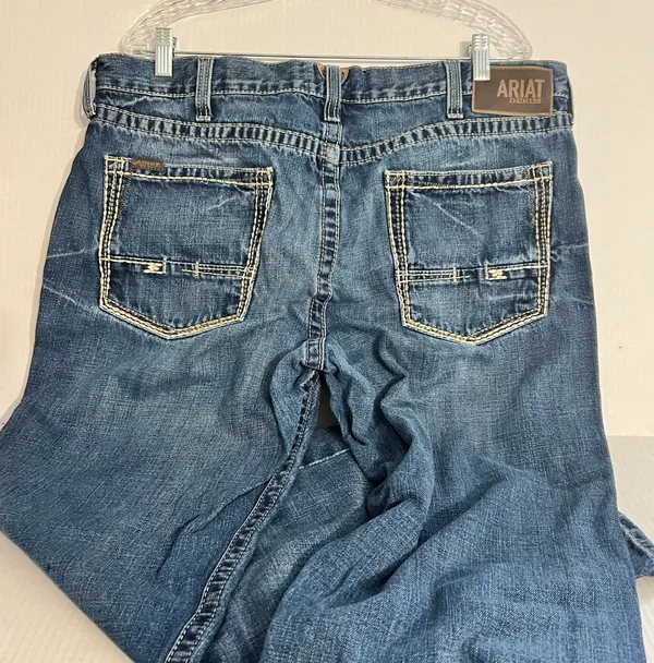 Ariat Straight M5 Men's Blue Jeans - Image 4