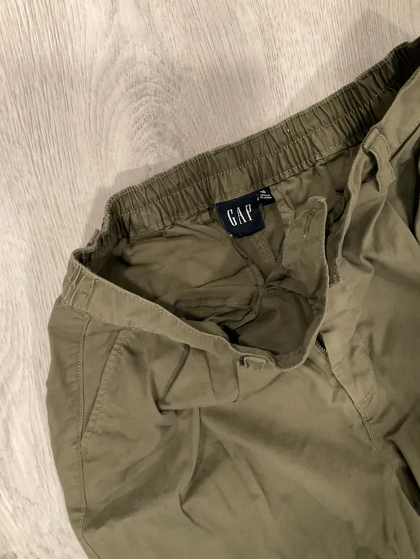 Gap Olive Green Casual Tapered Pants - Image 2