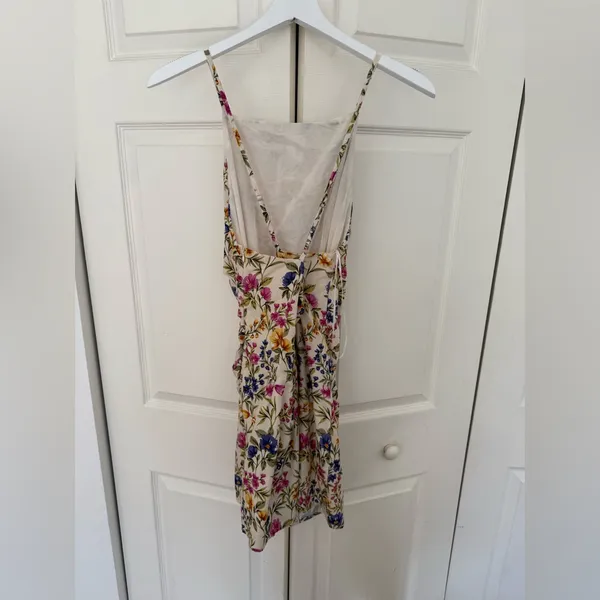 en saison Valeria Mini Dress Cream Multi-Color Floral Criss Cross Back Small - Image 9