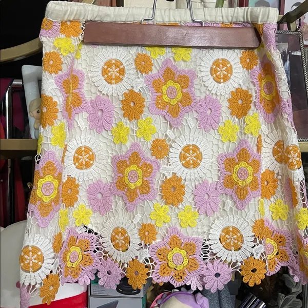 Zara Floral Crochet Mini Skirt Xs - Image 4