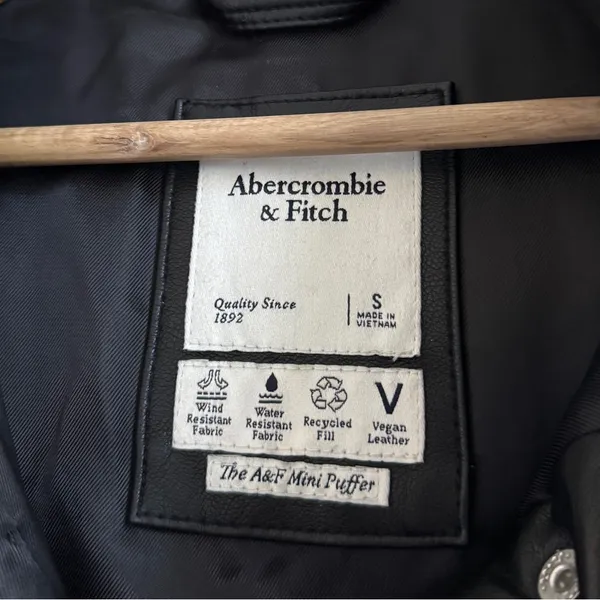 Abercrombie & Fitch Mini Leather Puffer Coat Size Small Black Vegan - Image 4