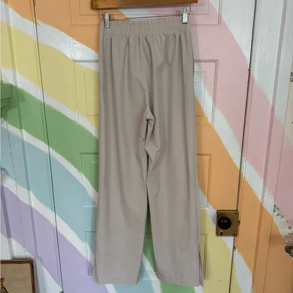 Abercrombie & Fitch Wide Leg Elastic Waist Pants in Light Taupe Sz XS 💚🍄 - Image 4