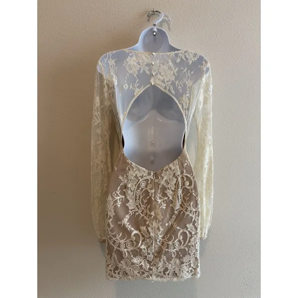 Katie May‎ Britney Lace Dress - Wedding Dress, Rehearsal Dinner Dress - Size 4 - Image 5