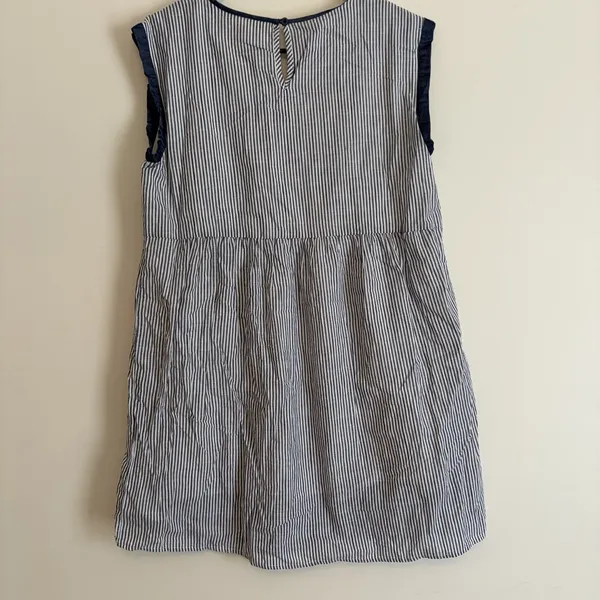 Savanna Jane Striped Floral Embroidered Dress size M Blue White Sleeveless - Image 3