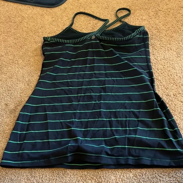 Lululemon tank top 8‎ - Image 3