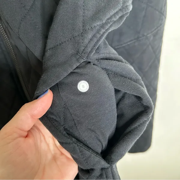 Lululemon Quilted Calm Jacket black 8 - Image 11