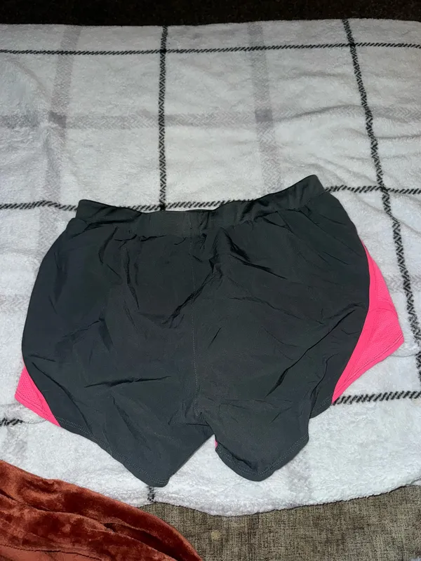 Under Armour Shorts - Image 2