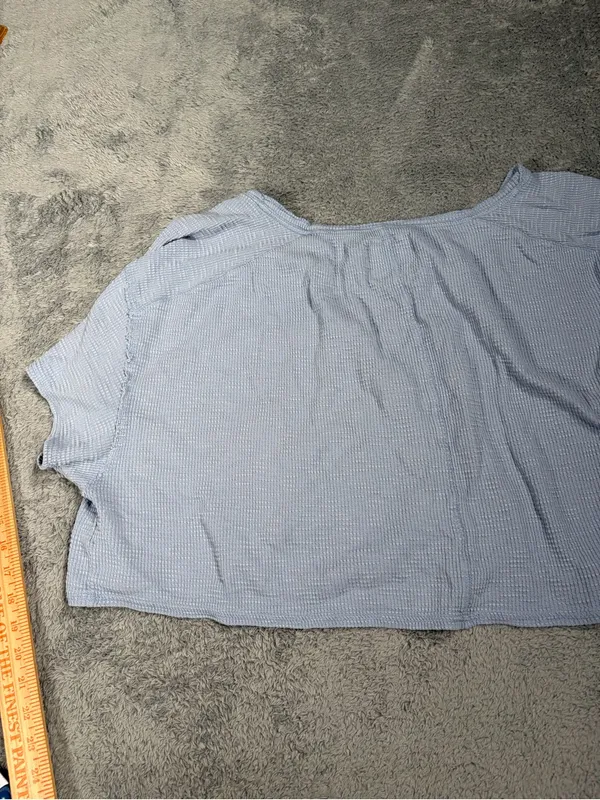 Aerie Light Blue Women's Short Sleeve Crop Top large - Image 10