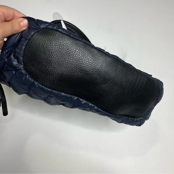 LP/LP quilted puffer‎ purse navy blue 14” x 8.5” x 4” - Image 3