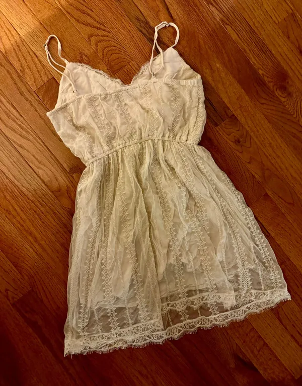 Abercrombie Cream Lace Dress - Image 5