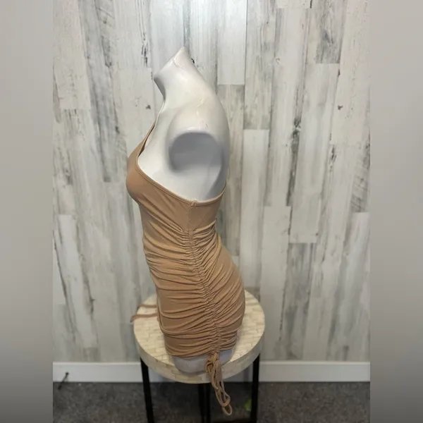 Nude dress Tan Size 4 - Image 2