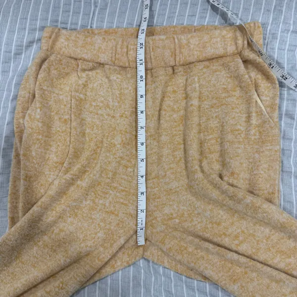 Kittenish orange joggers large‎ - Image 3
