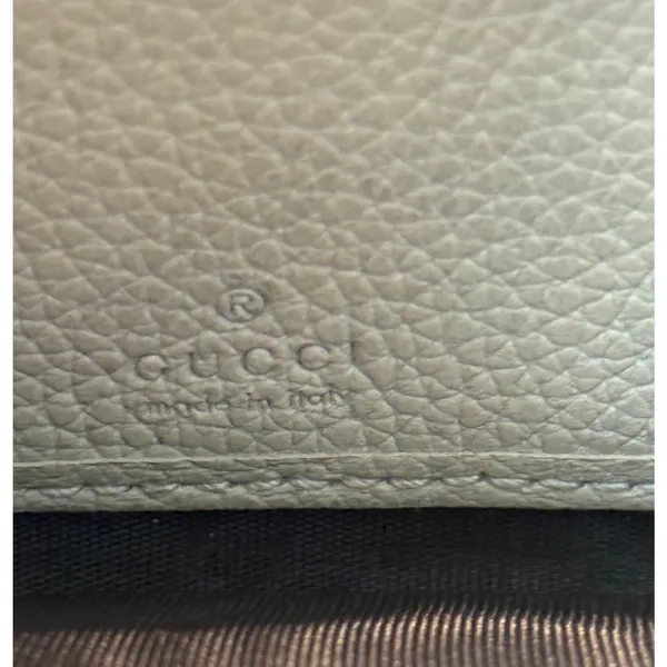 Gucci GG Two Tone Hardware Cream Leather Zip Around Wallet - Image 9