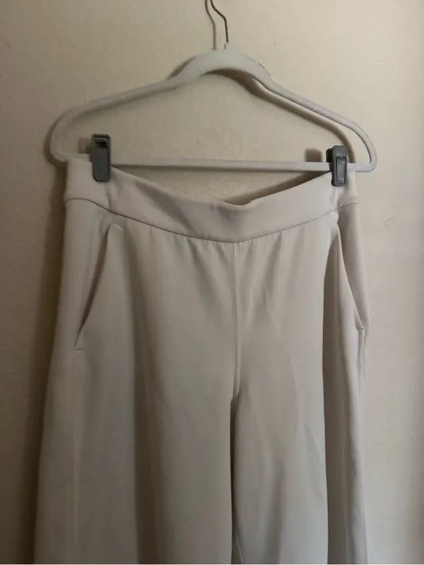 lululemon Softstreme High-Rise Wide-Leg Cropped Pant Sz L Light Ivory - Image 6