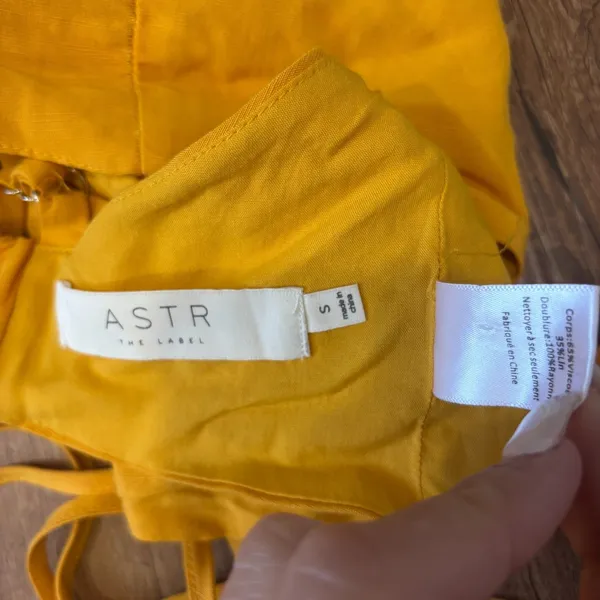Astr The Label Marigold Divine Tie Waist Crop Top ONLY Linen Blend Size Small - Image 8