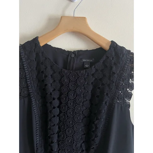 Ann Taylor Dress Sleeveless A-Line Back Zipper Sewn Lace‎ Detail Black Size 6 - Image 3