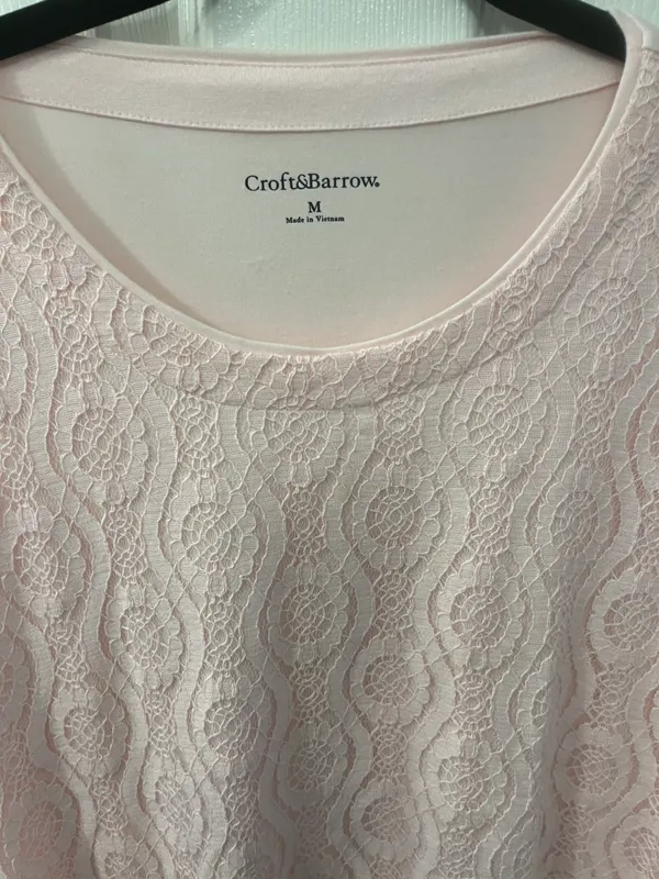 Croft & Barrow Size Medium Pink Lace Top - Image 2