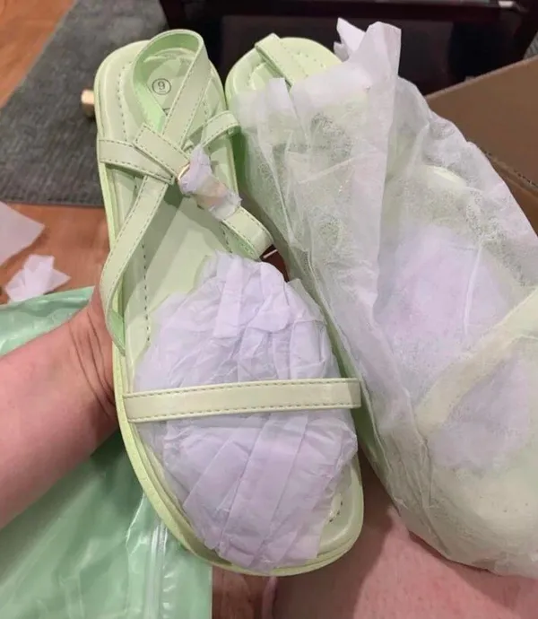Green sandals  - Image 2