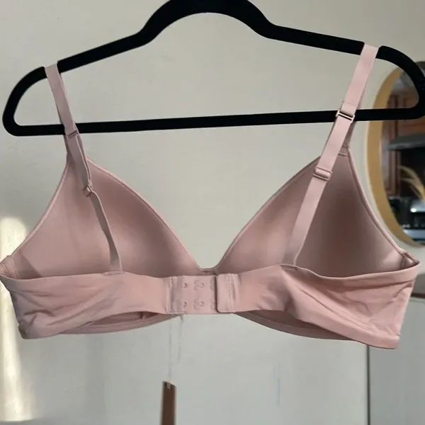 SKIMS Wireless Lightly Lined Bra Mica  1889 size 30D ‎ NWT - Image 3