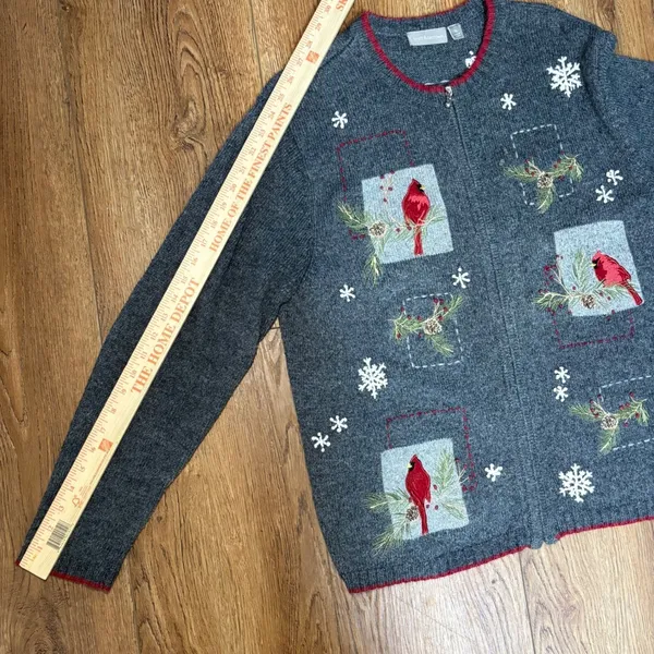 Croft & Barrow Embroidered Christmas Cardinal Sweater Womens XL Wool Angora Gray - Image 9
