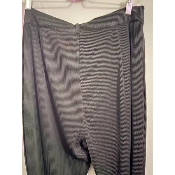 PRETTYLITTLETHING Black Ribbed Wide‎ Leg Palazzo Pants Elastic Waist Split Hem - Image 7